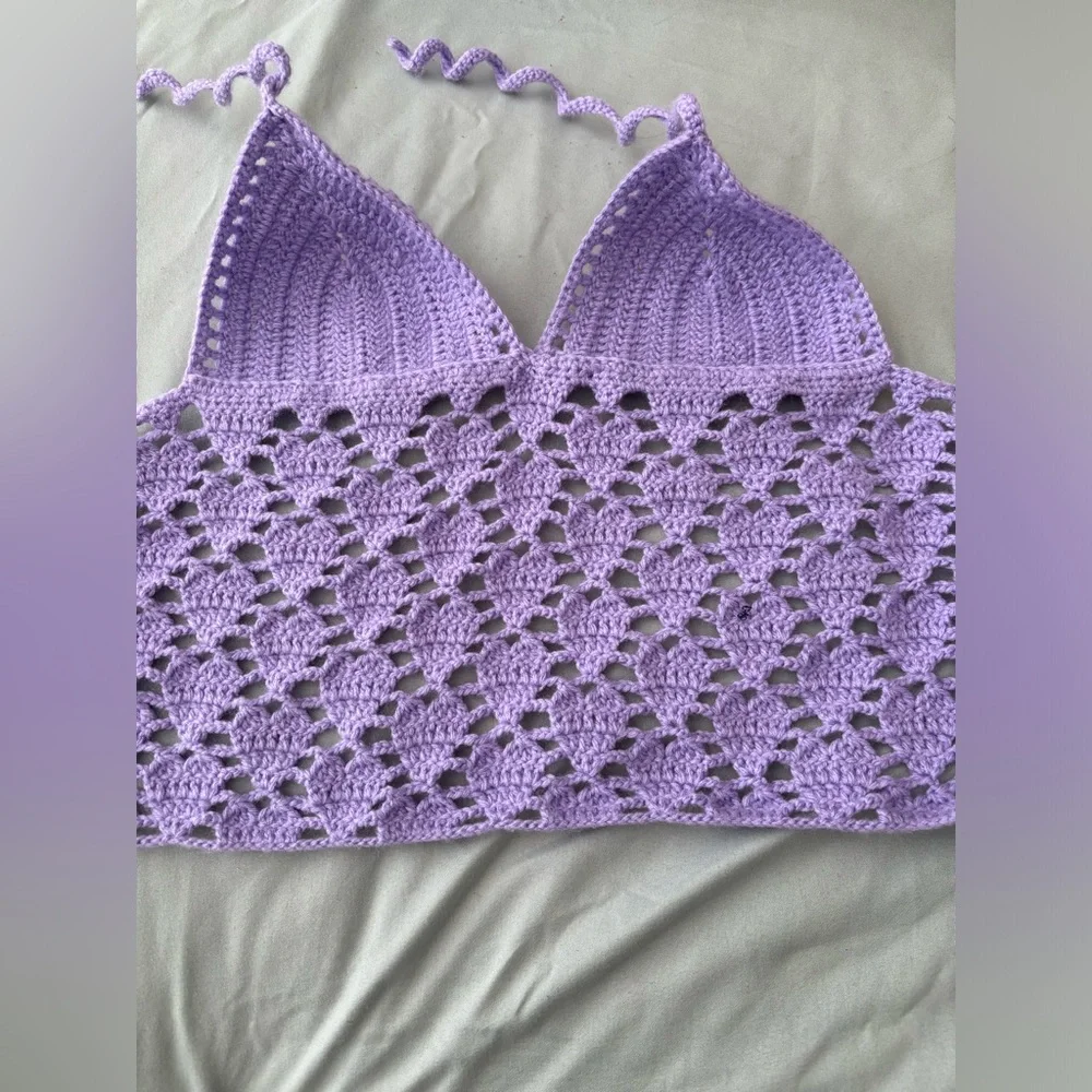 Handmade crochet heart 💜 halter neck top - Picture 4 of 8